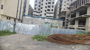 Land for Sela