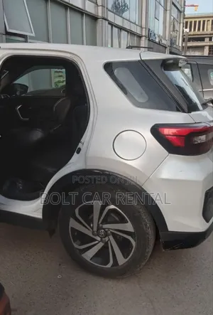 የሚከራዩ Toyota Raize መኪኖች አሉን!