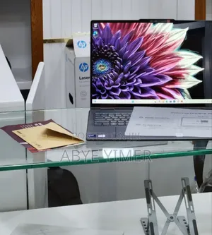 New Laptop Lenovo Yoga 7i 16GB Intel Core Ultra 7 SSD 1T