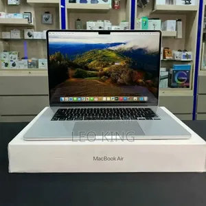 New Laptop Apple MacBook Air 2024 M3 15-Inch 8GB Apple M3 SSD 256GB