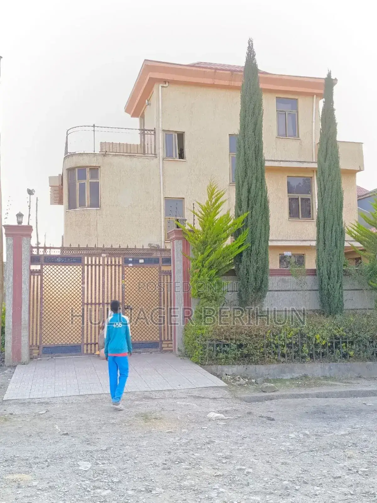 Furnished 7bdrm House in Akaky Kaliti for sale