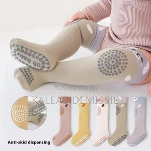 Anti Slip Socks Baby Crawling Knee Pads የዳዴ ካልሲ