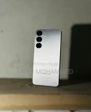 Samsung Galaxy S25 128 GB Silver