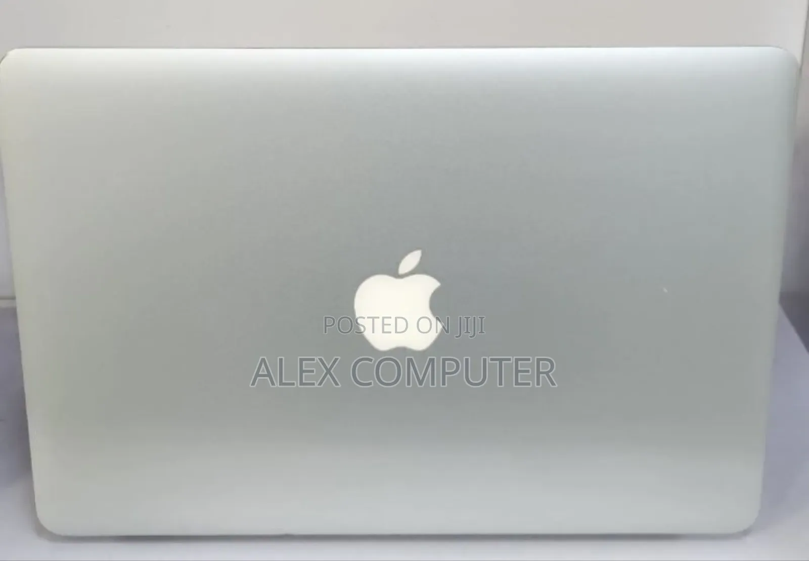 New Laptop Apple MacBook Air 2017 8GB Intel Core I5 SSD 256GB