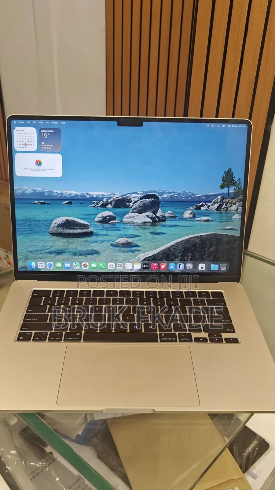 New Laptop Apple MacBook Air 2024 M3 15-Inch 8GB Apple M3 SSD 256GB
