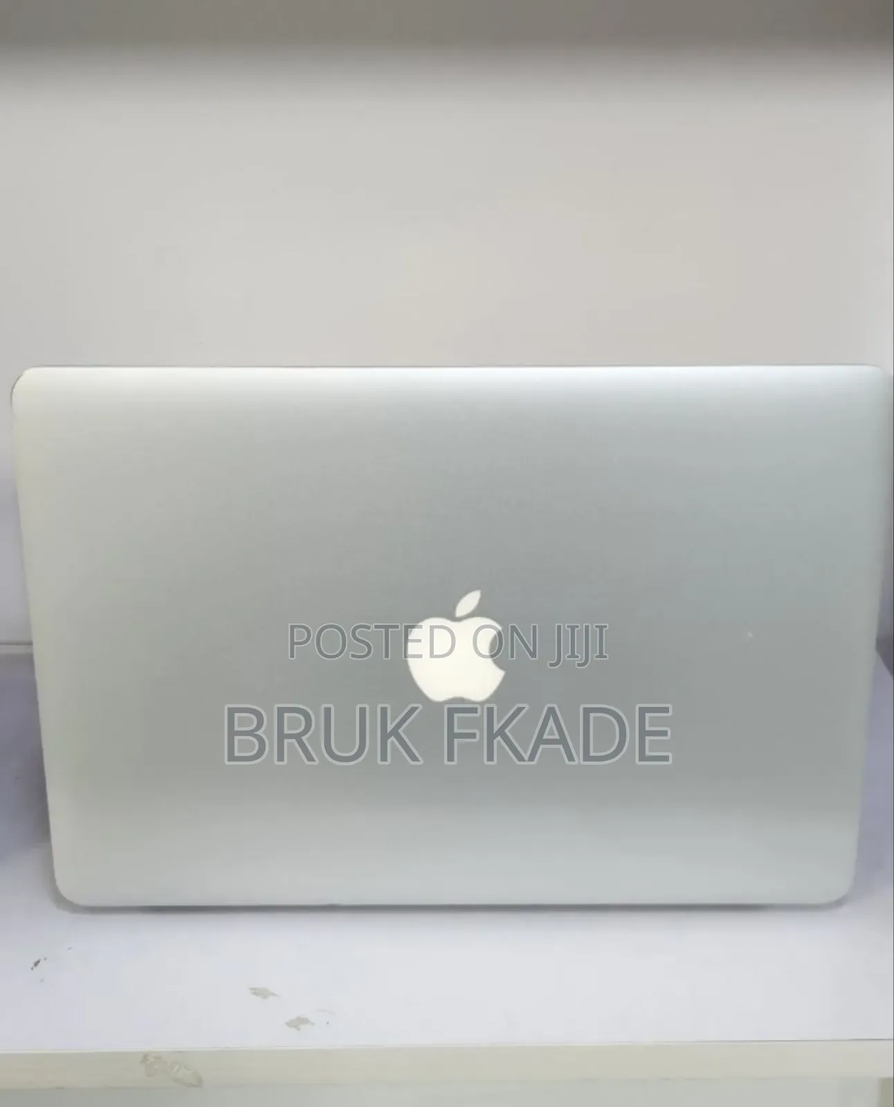 New Laptop Apple MacBook Air 2017 8GB Intel Core I5 SSD 256GB