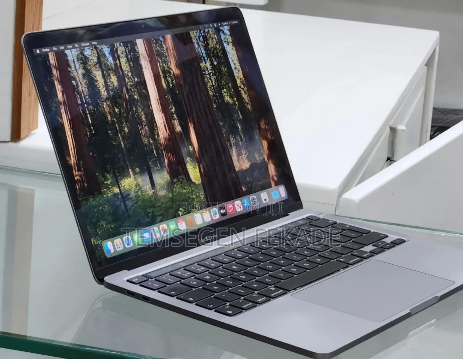 New Laptop Apple MacBook Pro M1 8GB Apple M1 Pro SSD 256GB