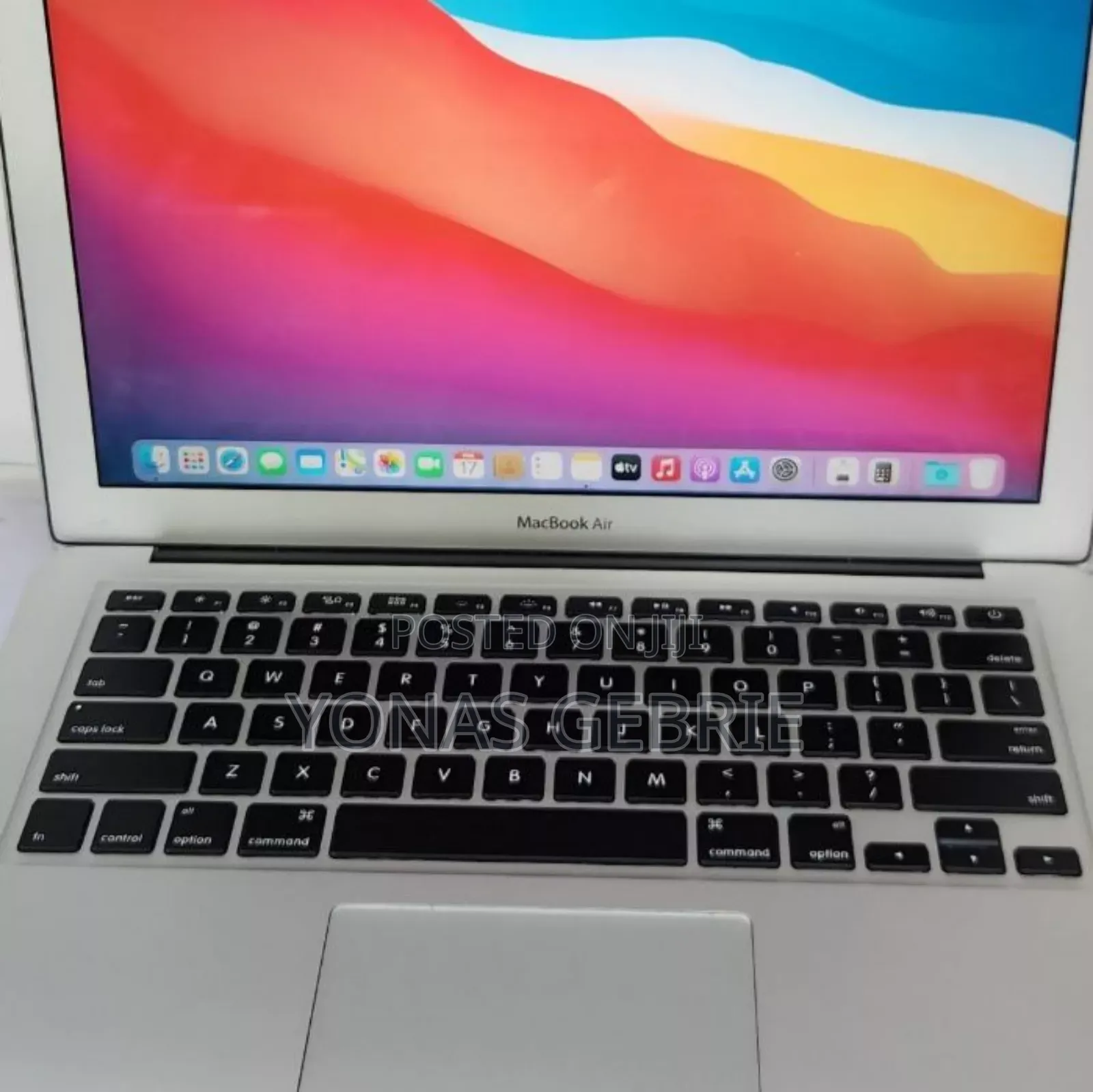 New Laptop Apple MacBook 8GB Intel Core i5 SSD 256GB