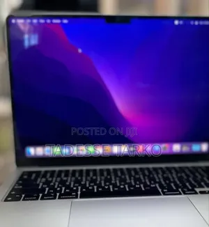 New Laptop Apple MacBook Air 2022 M2 8GB Apple M2 SSD 256GB