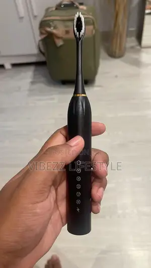 Rechargeable Sonic Electric Toothbrush With 5 Replacement Heads