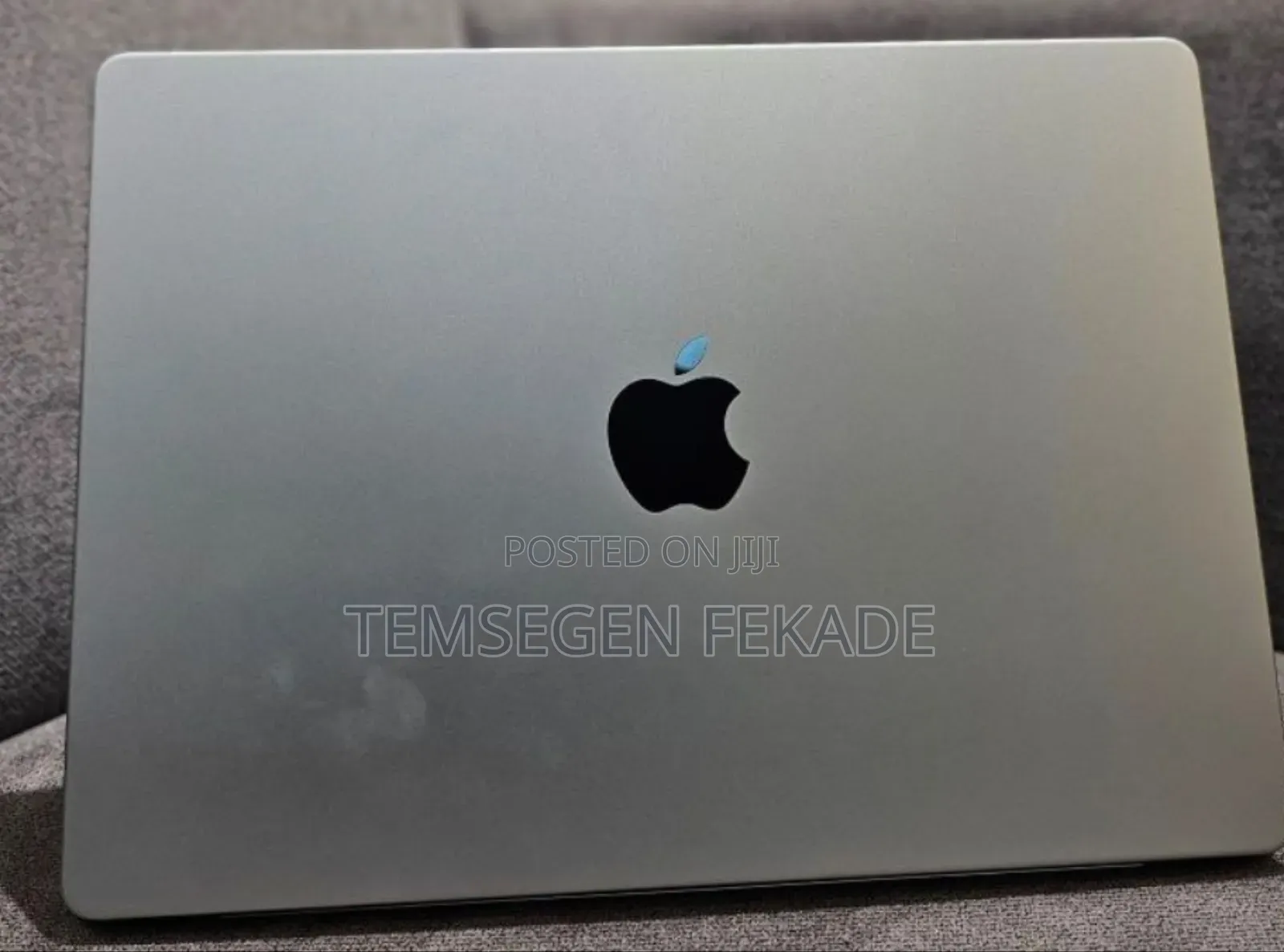 New Laptop Apple Macbook Pro 2025 M5 14-Inch 16GB Apple M5 SSD 512GB