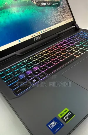 New Laptop MSI Vector 16 HX AI A2XWIG 32GB Intel Core Ultra 7 SSD 512GB