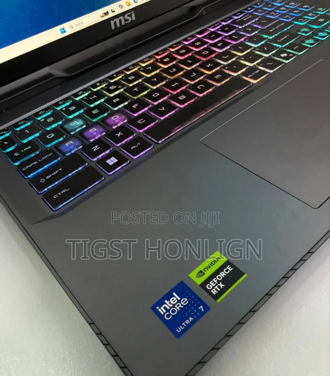 New Laptop MSI Vector 17 HX AI A2XWJG 32GB Intel Core Ultra 7 SSD 512GB