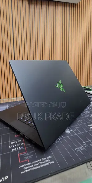 New Laptop Razer Blade 16GB Intel Core i7 SSD 512GB