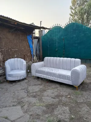 Hilton Sofa