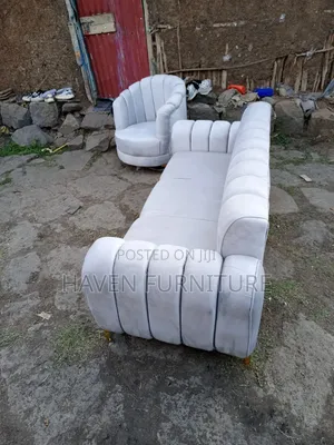 Hilton Sofa