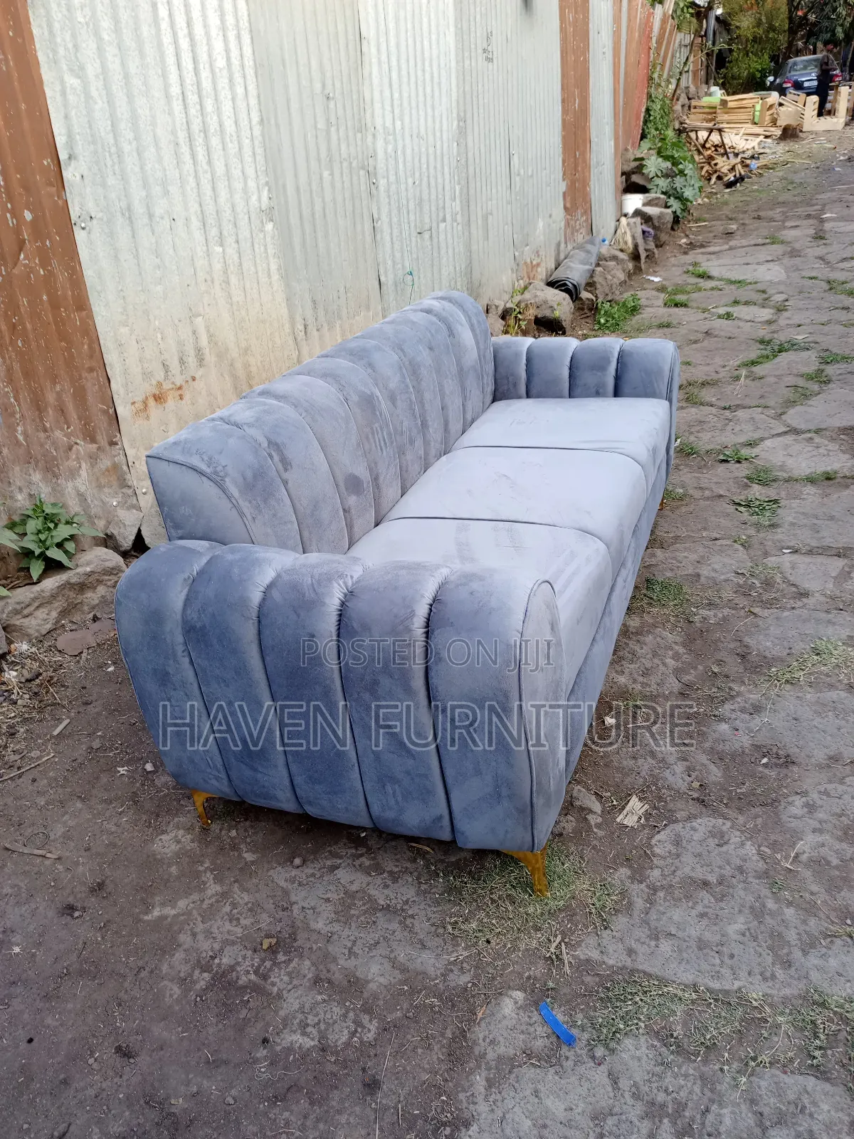 Positive Sofa
