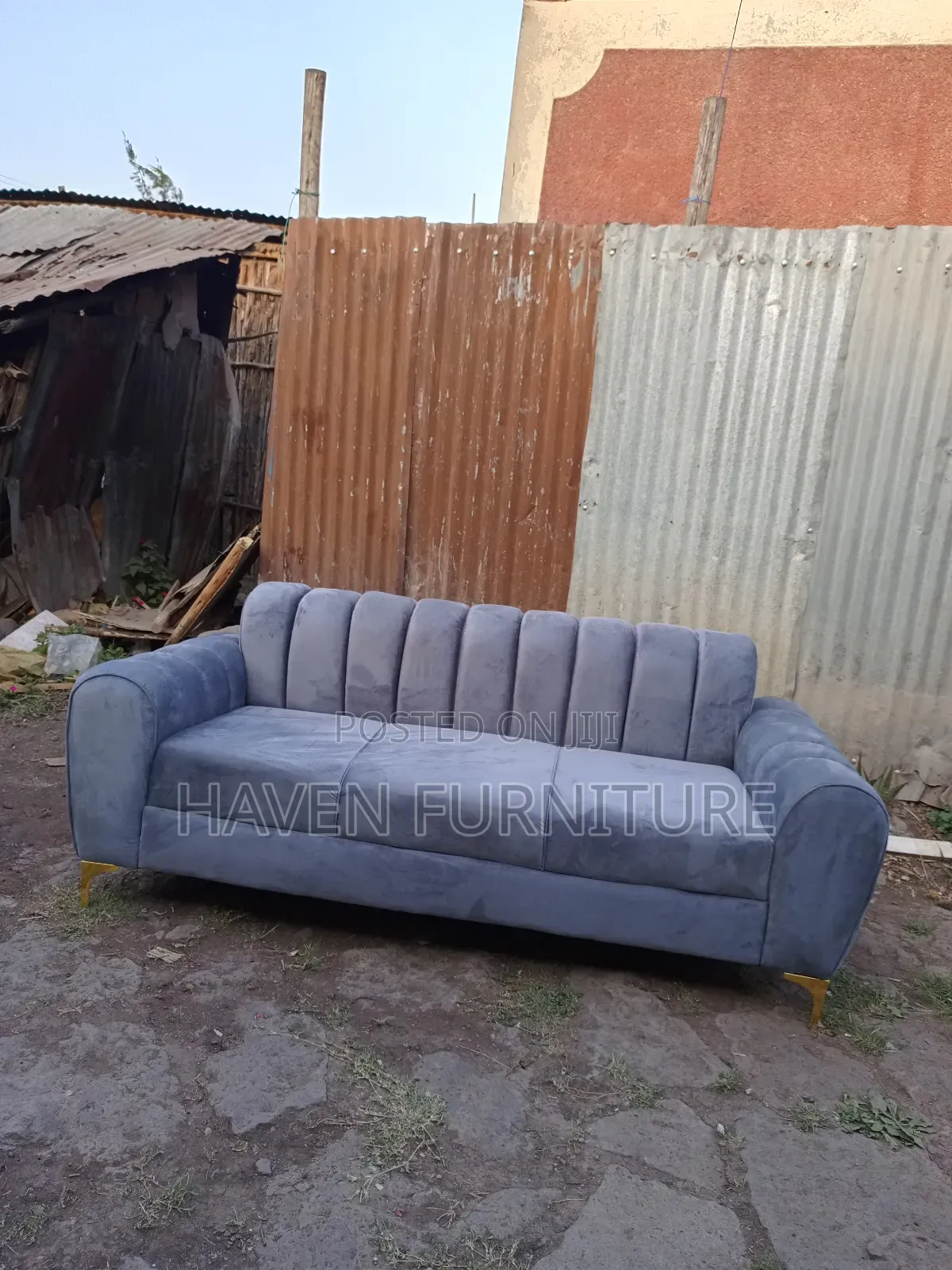 Positive Sofa