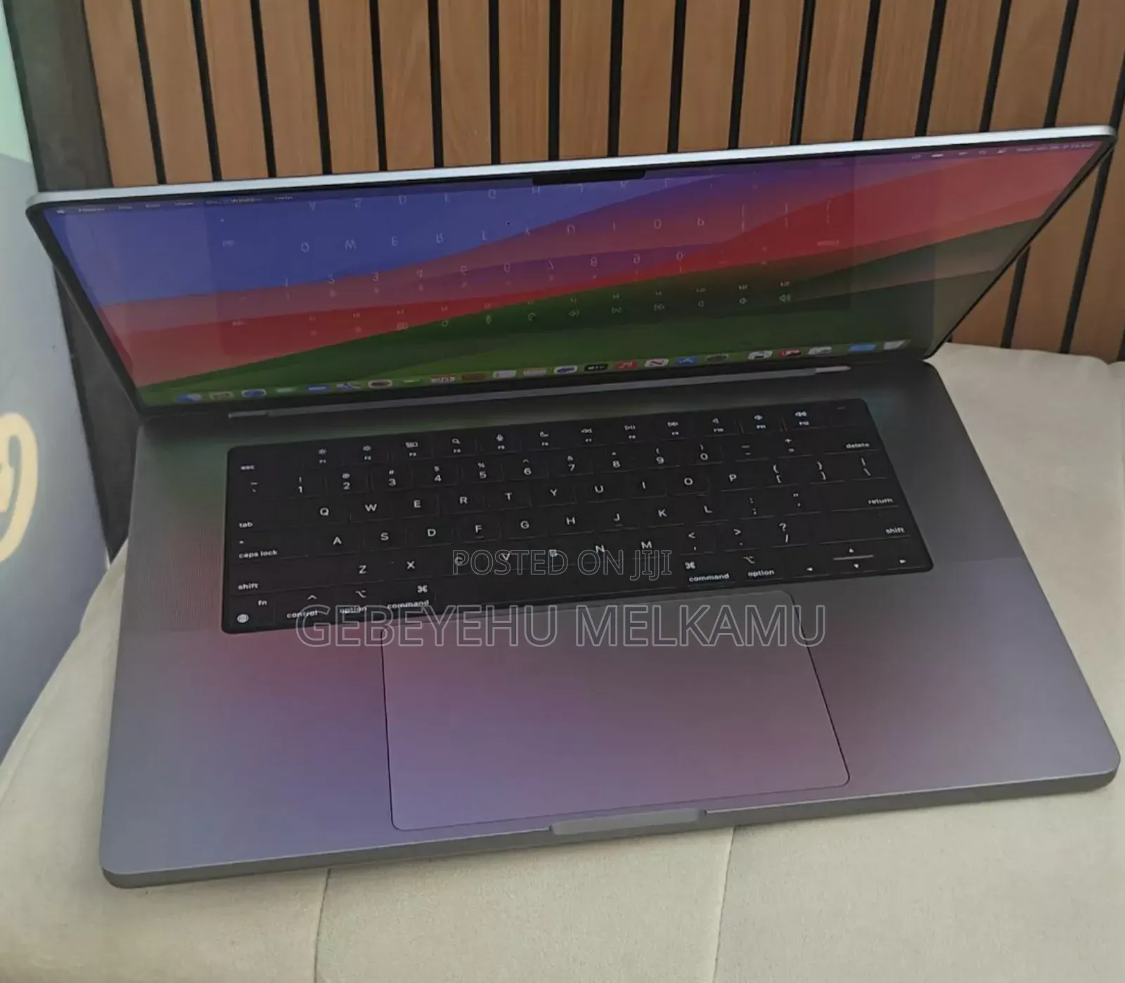 New Laptop Apple MacBook Pro 2021 M1 32GB Apple M1 SSD 512GB