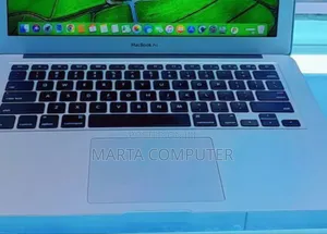 New Laptop Apple MacBook Air 2014 4GB Intel Core i5 SSD 256GB
