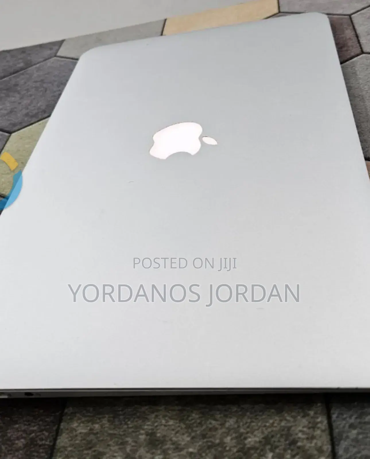 New Laptop Apple MacBook Air 2017 8GB Intel Core i5 SSD 256GB