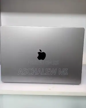 New Laptop Apple MacBook Pro M1 16GB Apple M1 Pro SSD 512GB