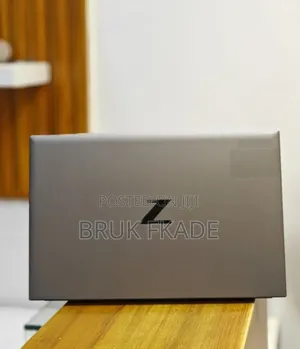 New Laptop HP ZBook Firefly 14 G7 16GB Intel Core i7 SSD 512GB