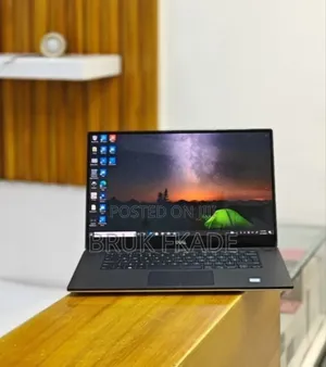 New Laptop Dell XPS 15 16GB Intel Core i9 SSD 512GB