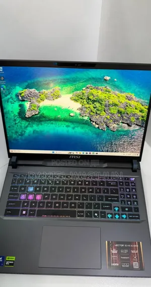 New Laptop MSI Vector 16 HX AI A2XWIG 32GB Intel Core Ultra 7 SSD 512GB