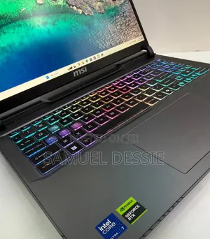 New Laptop MSI Vector 16 HX AI A2XWIG 32GB Intel Core Ultra 7 SSD 512GB