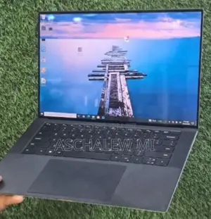 New Laptop Dell XPS 15 16GB Intel Core i7 SSD 512GB