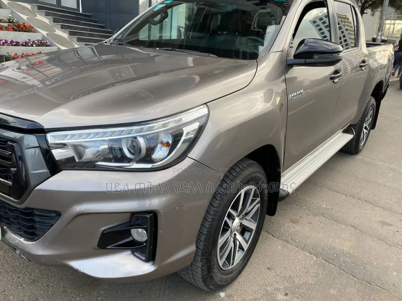 Toyota Hilux 2019 Purple