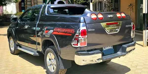 Toyota Hilux 2019 Gray