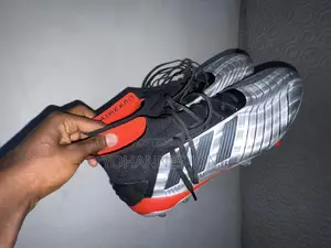 Adidas Shose