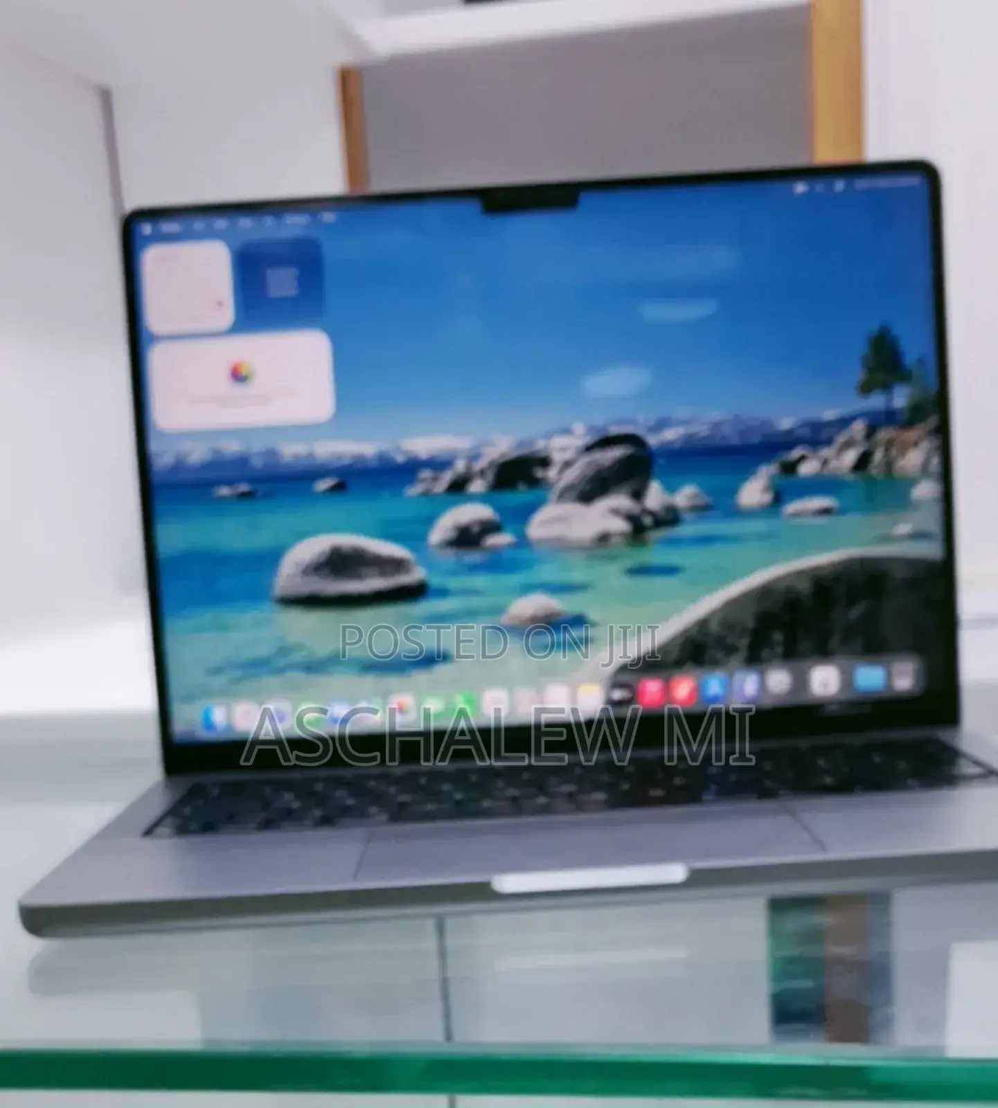 New Laptop Apple MacBook Pro M1 16GB Apple M1 Pro SSD 1T