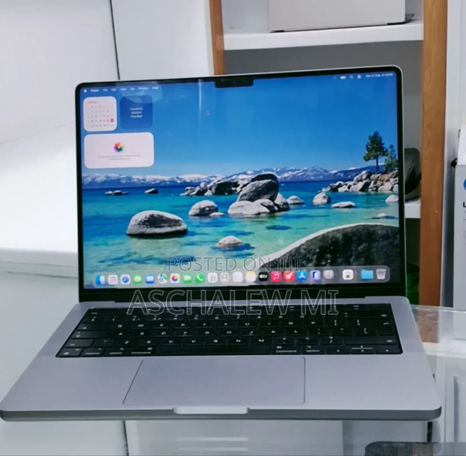 New Laptop Apple MacBook Pro M1 16GB Apple M1 Pro SSD 1T
