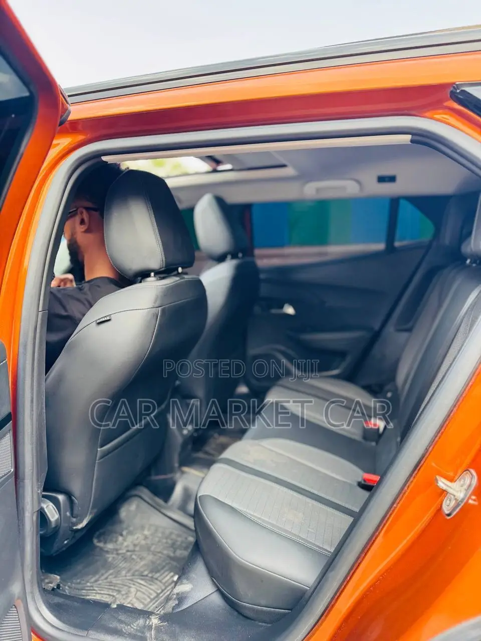 Peugeot 2008 1.2 PureTech (100 Hp) 2021 Orange