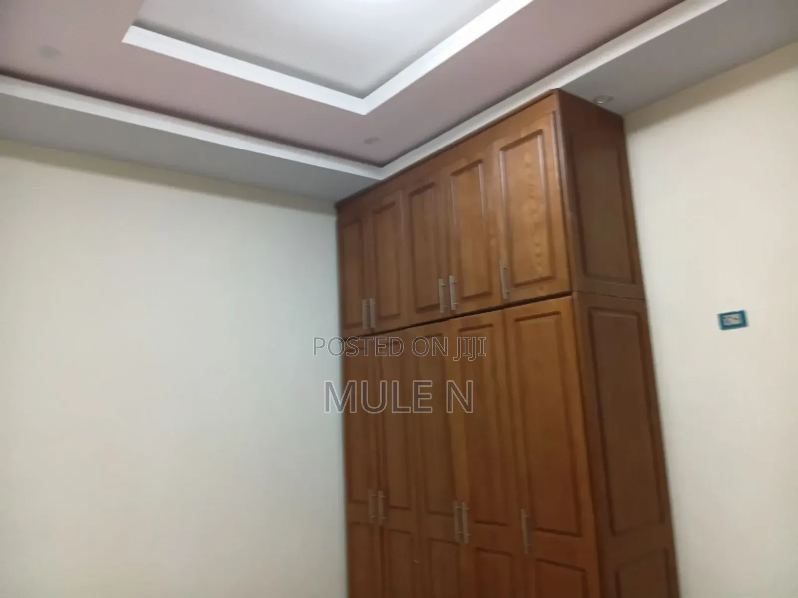Furnished 5bdrm Villa in College Fermata 1, Yeka for sale