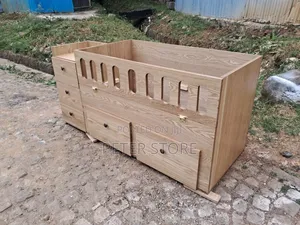 የ ልጆች አልጋ በ Hock Material