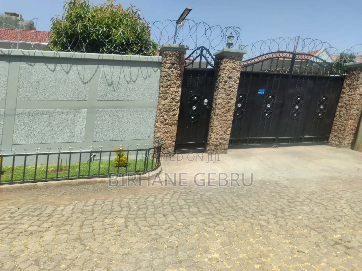 7bdrm Villa in Villa House, Bole for sale