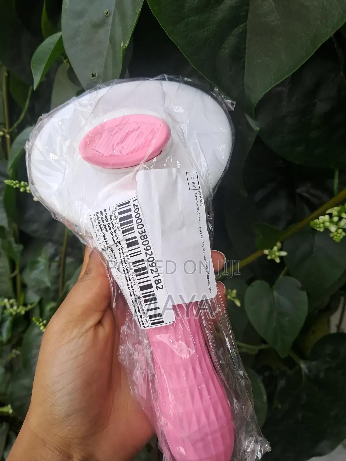Self-Cleaning Pet Brush