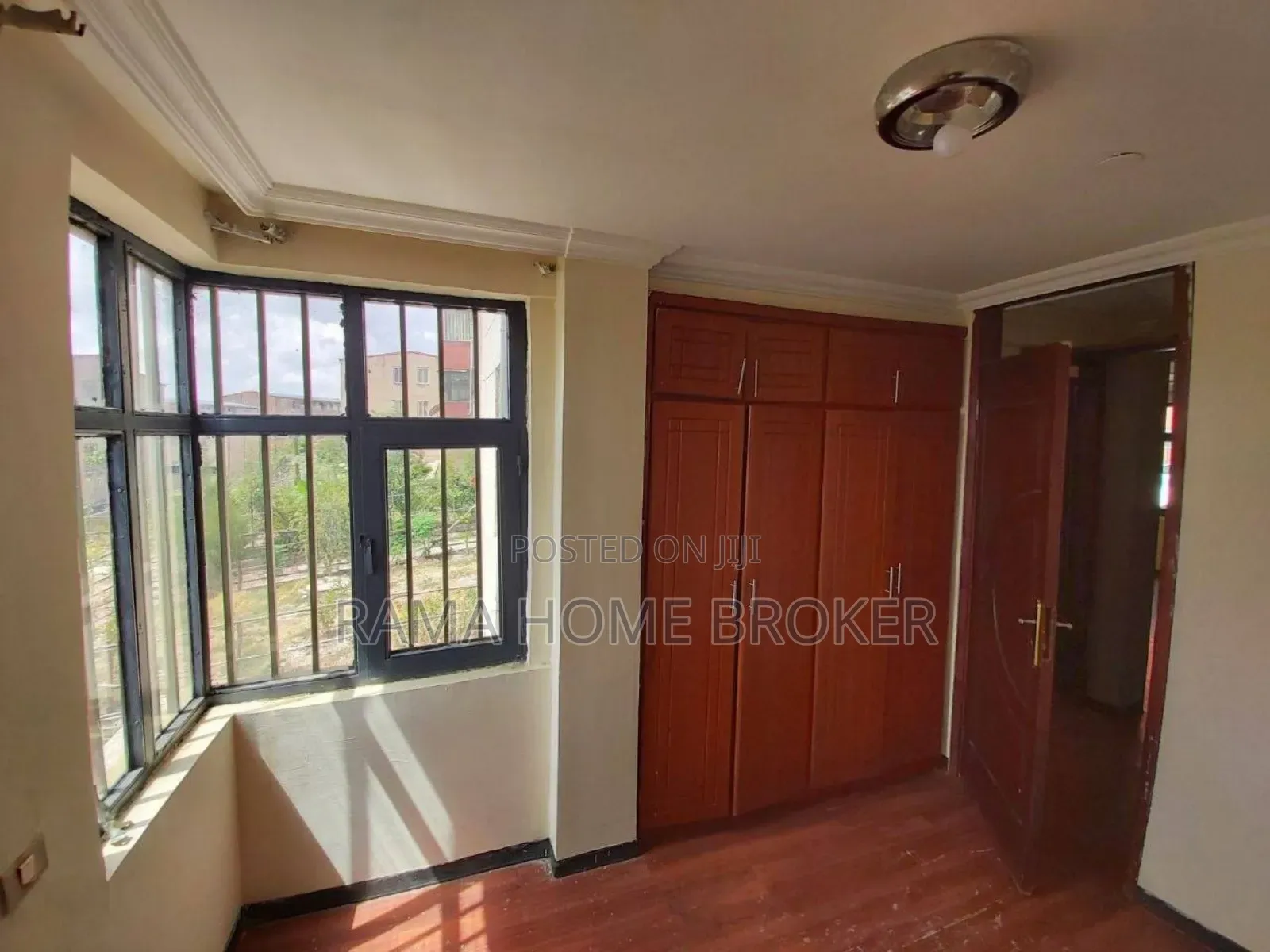 Furnished 3bdrm Condo in ቦሌ አራብሳ ኮንዶሚኒየም, Yeka for sale