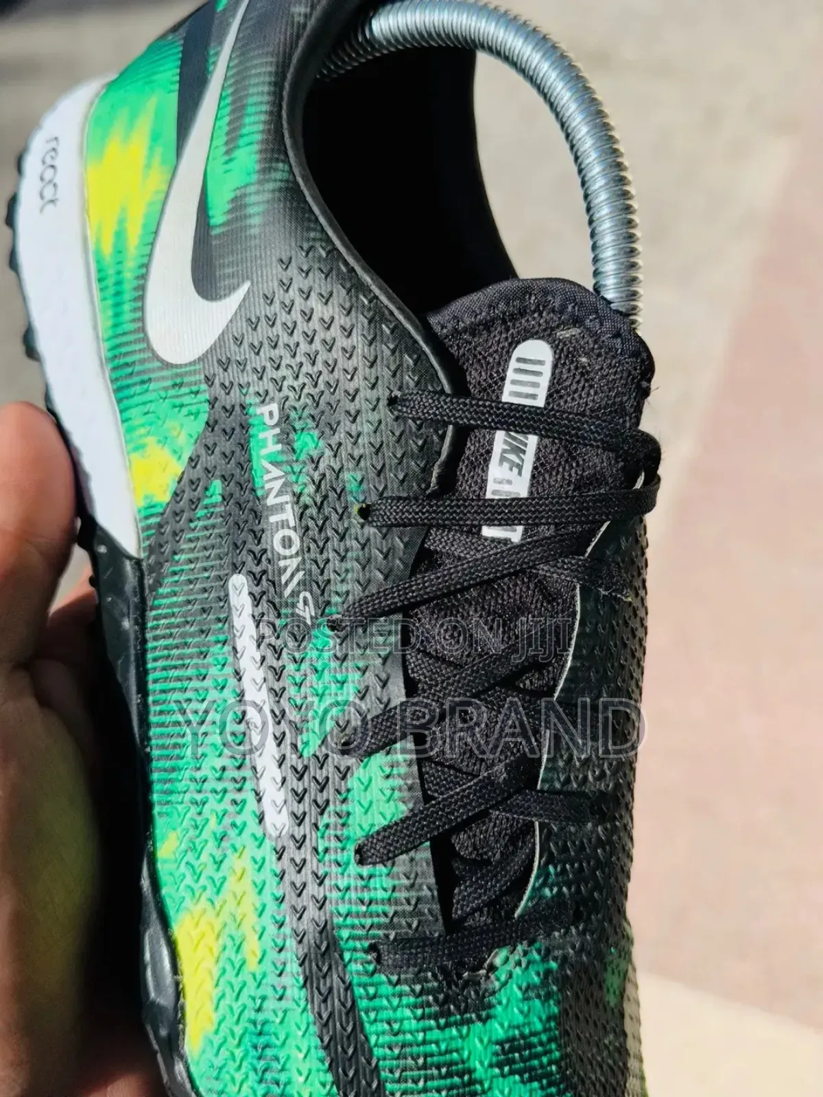 Nike Phantom ’’Shock Wave’’Multicolored Foot Ball Shoes