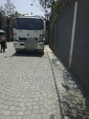 Sinotruk Howo 2021 White