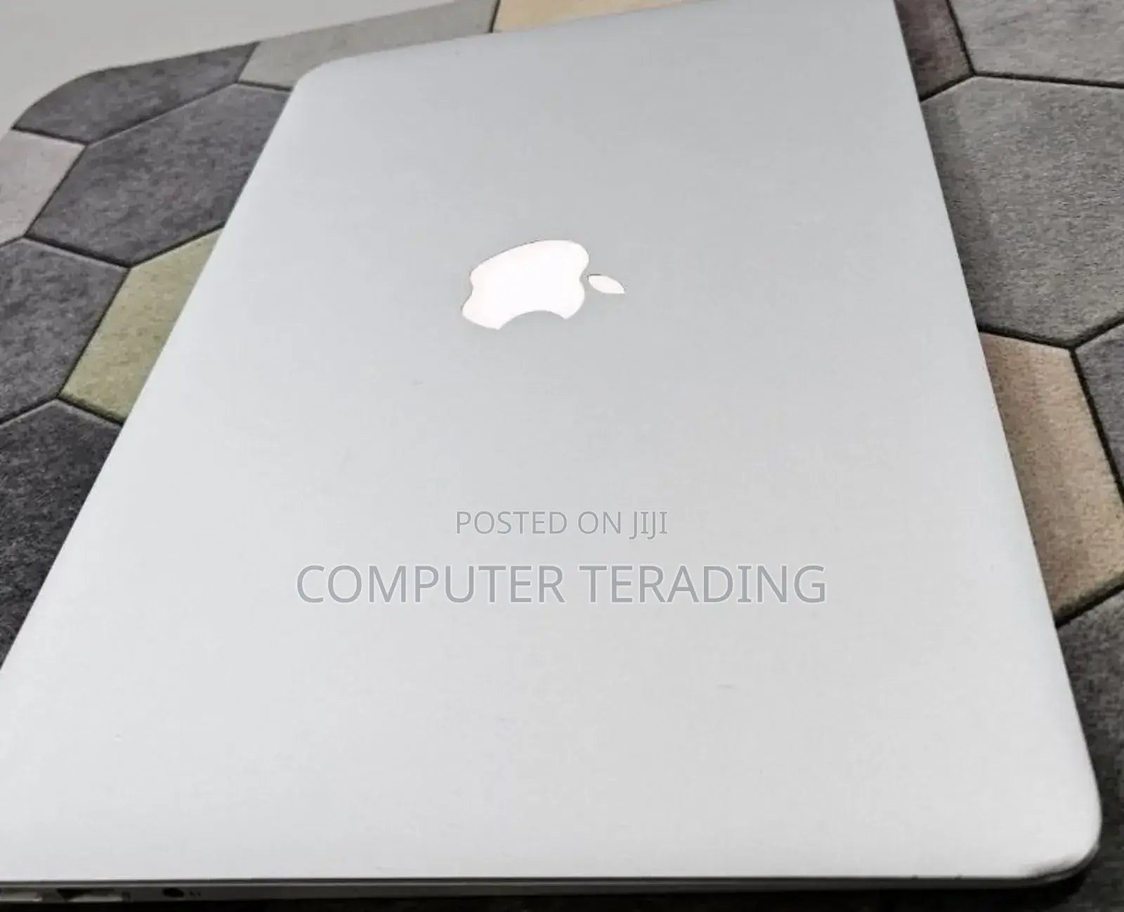 New Laptop Apple MacBook Air 2017 8GB Intel Core i5 SSD 256GB