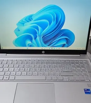 New Laptop HP Pavilion 15 8GB Intel Core i7 SSD 512GB