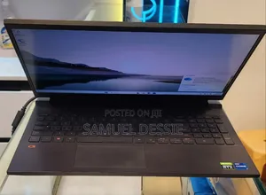 New Laptop Dell G15 5535 16GB Intel Core i7 SSD 512GB