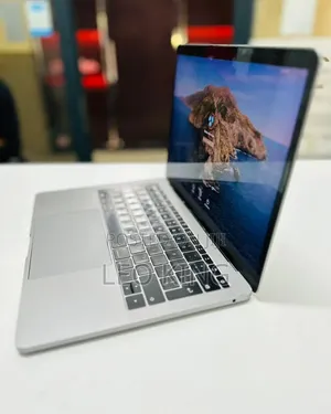 Laptop Apple MacBook Pro 2017 16GB Intel Core i5 SSD 256GB