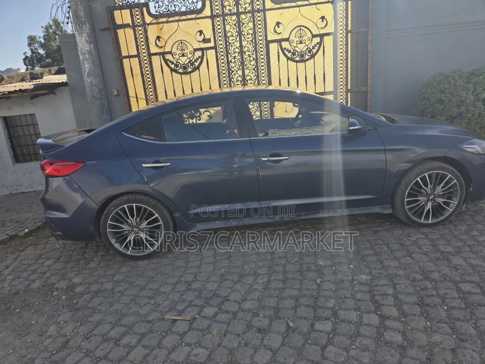 Hyundai Avante 2017 Blue