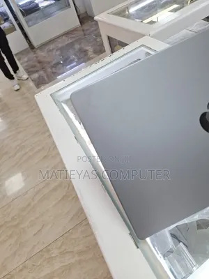 New Laptop Apple MacBook Pro 2021 M1 Max 64GB Apple M1 Max SSD 1T